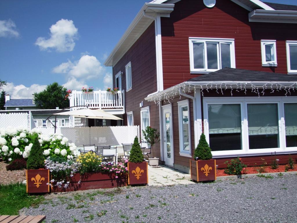 Motel Canadien Trois-Rivieres Ngoại thất bức ảnh