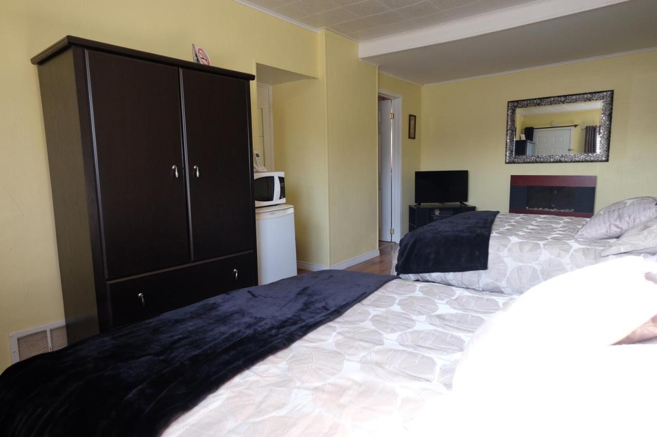 Motel Canadien Trois-Rivieres Ngoại thất bức ảnh