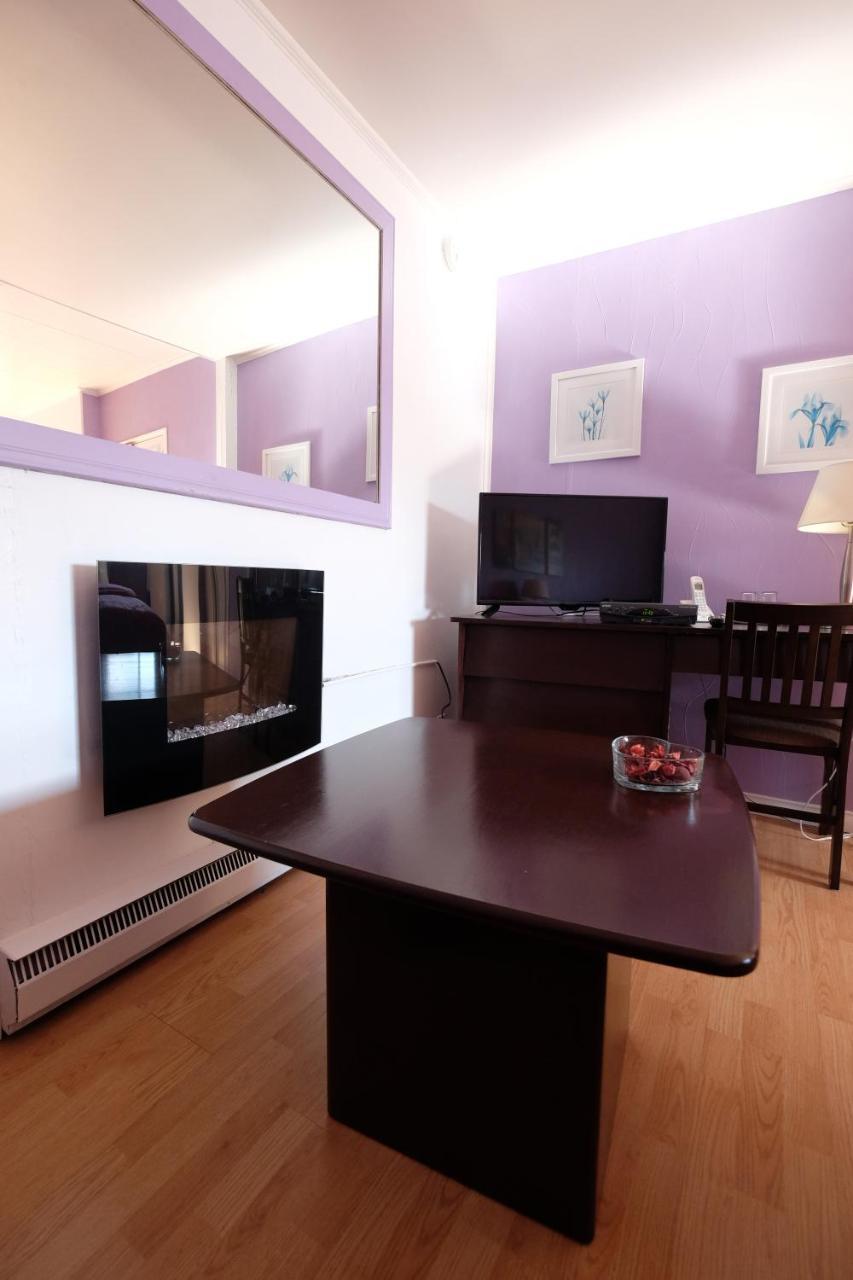 Motel Canadien Trois-Rivieres Ngoại thất bức ảnh